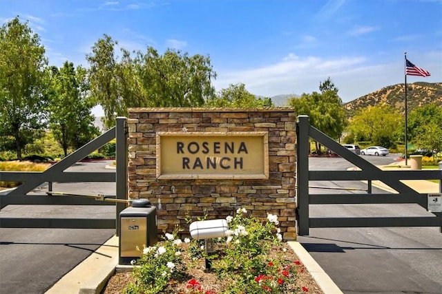4106 Irish Moss Ln, San Bernardino, CA 92407 - community sign with a mountain view
