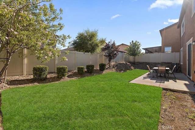 4106 Irish Moss Ln, San Bernardino, CA 92407 - fenced backyard with a patio area