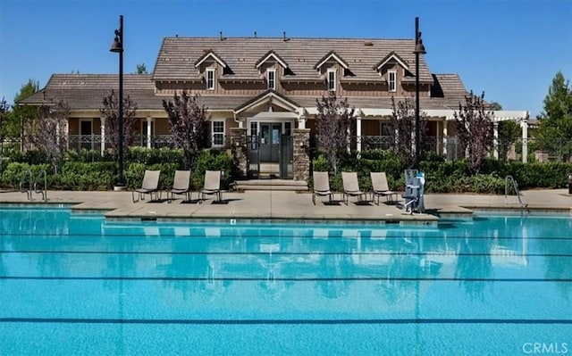 4106 Irish Moss Ln, San Bernardino, CA 92407 - community pool with a patio area