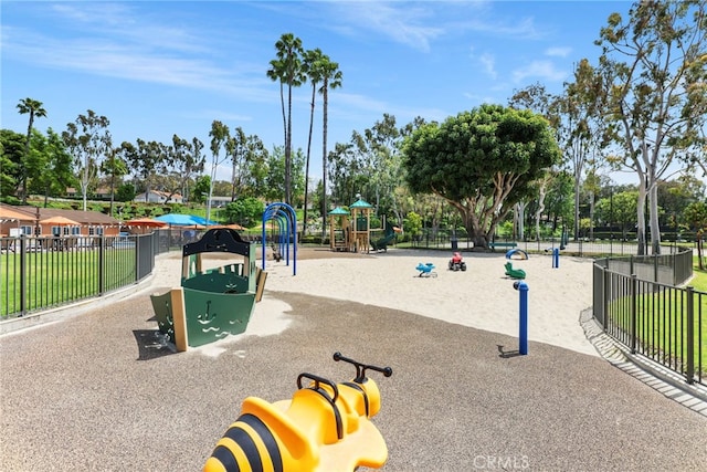 24932 Dove Tree Ln, Lake Forest, CA 92630 - view of property's community