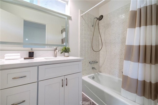 6935 Verde Ridge Rd, Rancho Palos Verdes, CA 90275 - full bath with shower / bathtub combination with curtain and vanity