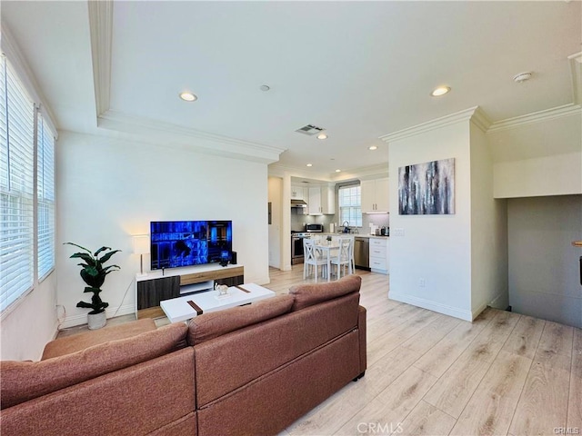 118 N Allen Ave Unit 2, Pasadena, CA 91106 - living area featuring ornamental molding, light wood-style floors, and recessed lighting