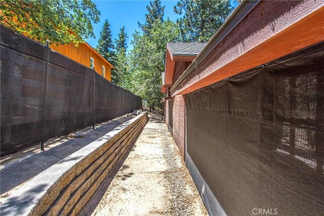 32425 Snowshoe Ln, Running Springs, CA 92382 - view of side of property