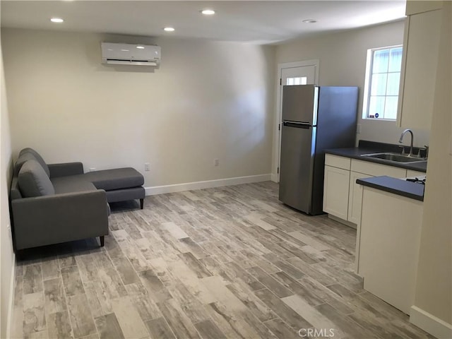 3909 Oakwood Pl, Riverside, CA 92506 - photo 25