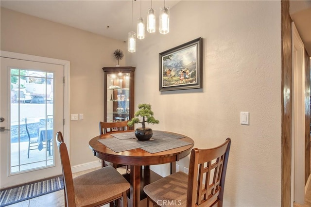 29862 Via Puesta Del Sol, Temecula, CA 92591 - dining space featuring baseboards