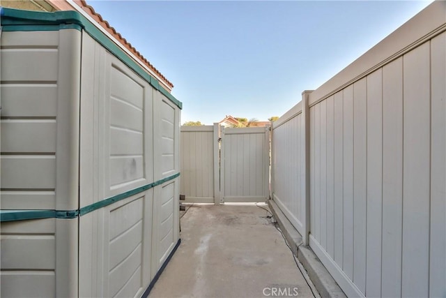 29862 Via Puesta Del Sol, Temecula, CA 92591 - view of patio featuring a gate