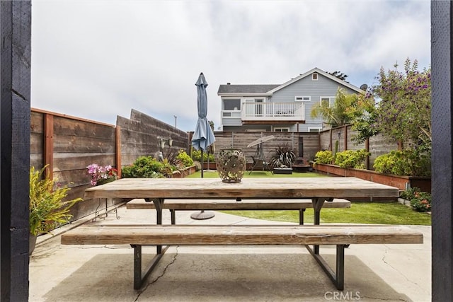 1164 12th St, Los Osos, CA 93402 - view of property's community featuring a fenced backyard