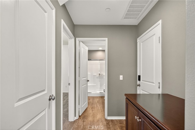 102 Mesa Ct, Calimesa, CA 92320 - hall featuring light wood-style floors