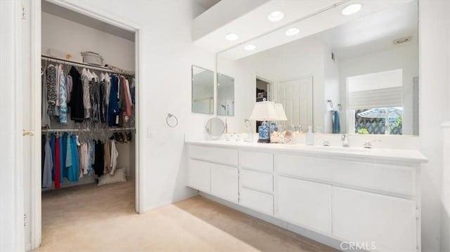 3620 Daffodil Ave Unit 31, Corona Del Mar, CA 92625 - full bath featuring double vanity, recessed lighting, and a spacious closet