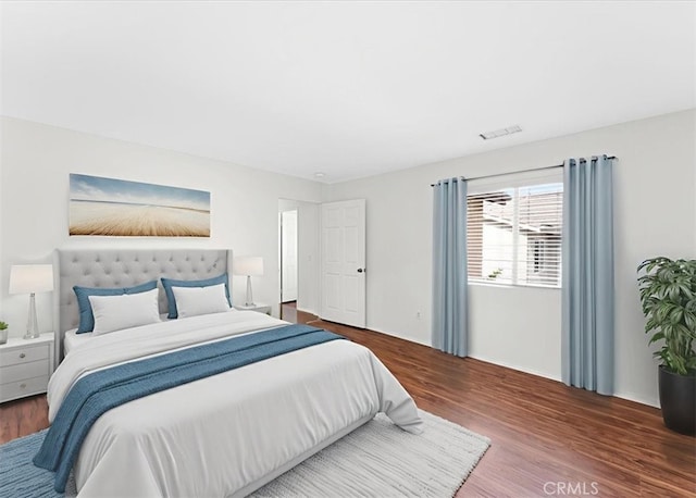 13837 Emerald Ln, Gardena, CA 90247 - bedroom featuring wood finished floors