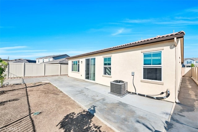 41207 Alegria Ln, Lake Elsinore, CA 92532 - back of house featuring a patio area, stucco siding, and a fenced backyard
