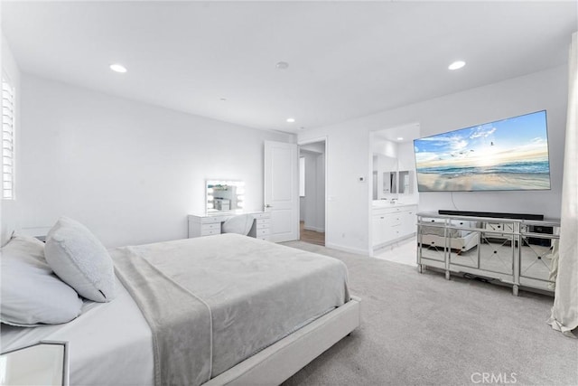 2825 Villa Catalonia Ct, Corona, CA 92881 - bedroom featuring light carpet, recessed lighting, and ensuite bathroom