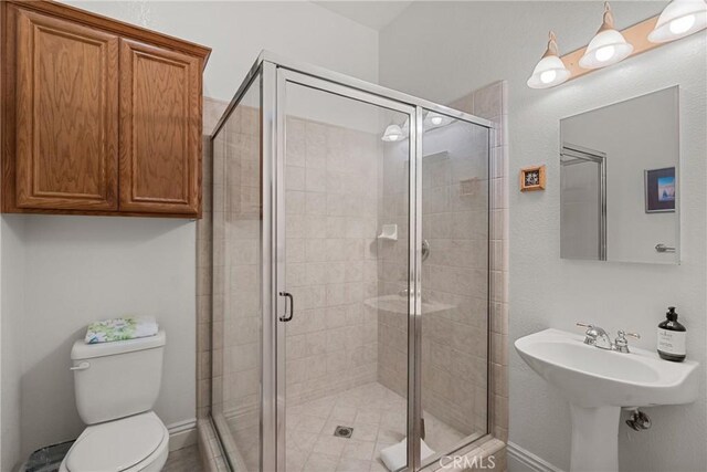 12703 Paso Verde Ct, Atascadero, CA 93422 - bathroom featuring toilet and a stall shower
