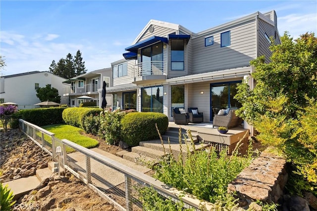 5 Catalina Point Rd, Chico, CA 95928 - back of house featuring a deck