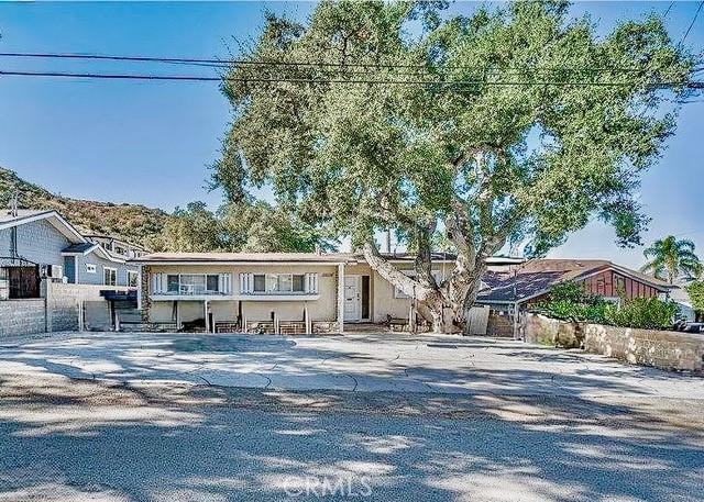 10143 Oro Vista Ave, Sunland, CA 91040 - view of front of home
