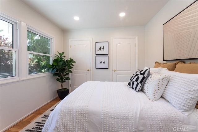 2054 Pattiz Ave, Long Beach, CA 90815 - bedroom with recessed lighting