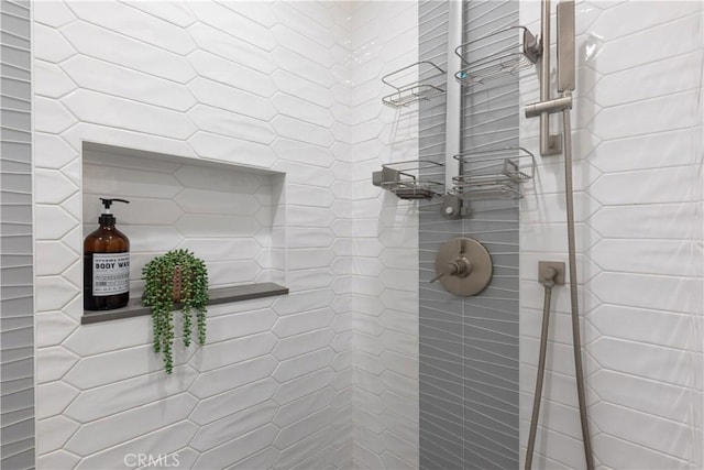 2054 Pattiz Ave, Long Beach, CA 90815 - full bathroom featuring a tile shower and radiator
