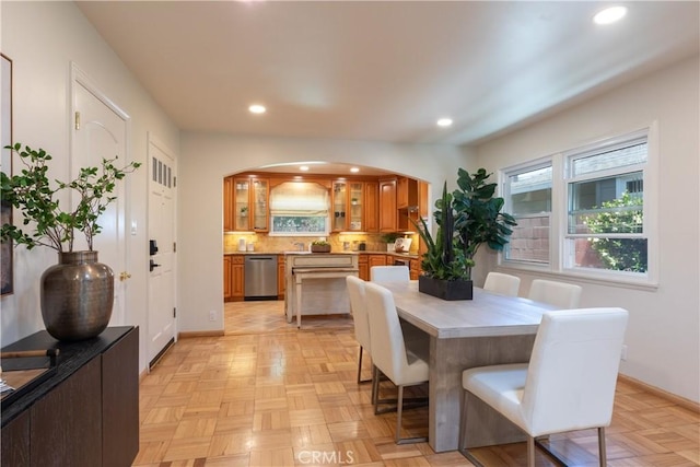 2054 Pattiz Ave, Long Beach, CA 90815 - dining room with arched walkways and recessed lighting