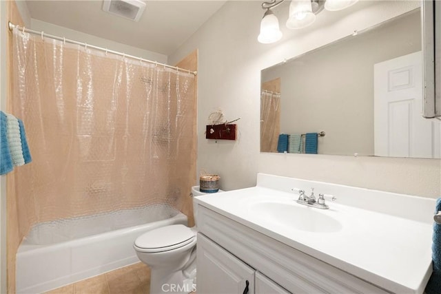 401 W 6th Ave, Chico, CA 95926 - full bath featuring vanity, shower / bath combination with curtain, and tile patterned floors