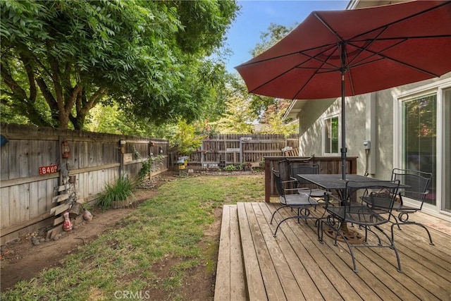 401 W 6th Ave, Chico, CA 95926 - wooden terrace with a fenced backyard and outdoor dining space