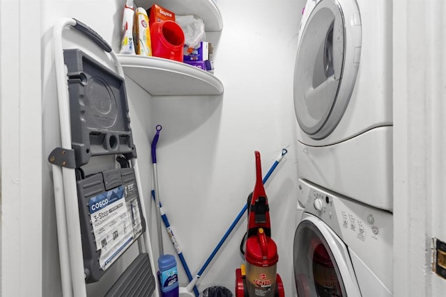 804 N The Strand Unit 11, Oceanside, CA 92054 - laundry area with stacked washer / drying machine
