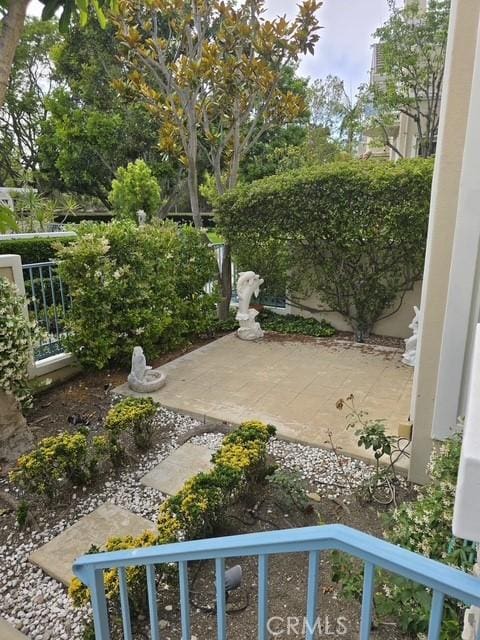 11 Chandon, Newport Coast, CA 92657 - view of yard featuring a balcony