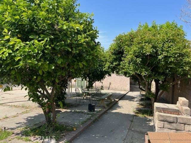13567 Eldridge Ave, Sylmar, CA 91342 - view of property exterior with a patio