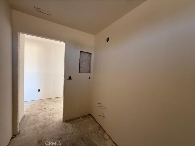 9570 Mescalero Rd, Phelan, CA 92371 - view of hallway