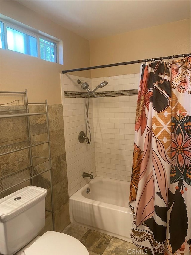 10815 Gorman Ave, Los Angeles, CA 90059 - full bath with toilet and shower / bath combo with shower curtain
