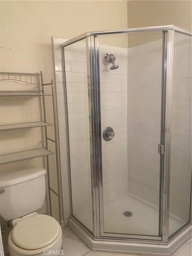10815 Gorman Ave, Los Angeles, CA 90059 - full bathroom featuring toilet and a shower stall