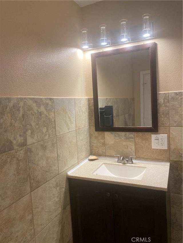 10815 Gorman Ave, Los Angeles, CA 90059 - bathroom with tile walls and vanity