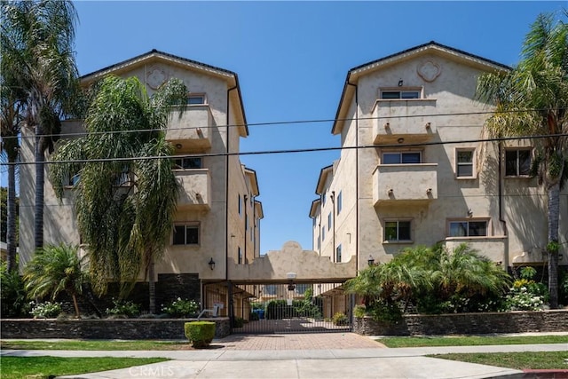 11253 Peach Grove St Unit 106, North Hollywood, CA 91601 - view of property