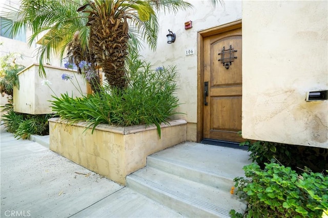11253 Peach Grove St Unit 106, North Hollywood, CA 91601 - entrance to property with stucco siding