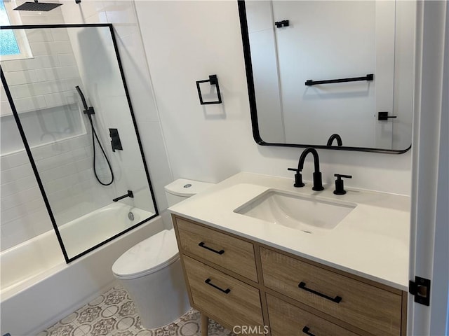 632 Truly Unit 634, Vista, CA 92084 - full bath featuring vanity and combined bath / shower with glass door