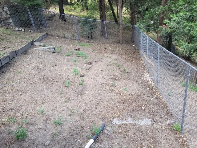 22726 Ponderosa Dr, Crestline, CA 92325 - view of yard