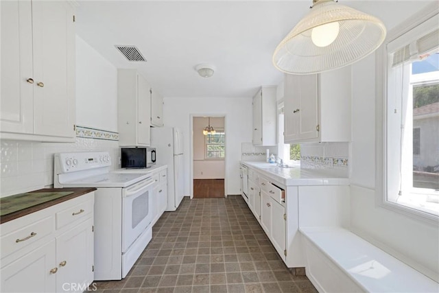 7931 Belton Dr, Los Angeles, CA 90045 - photo 10