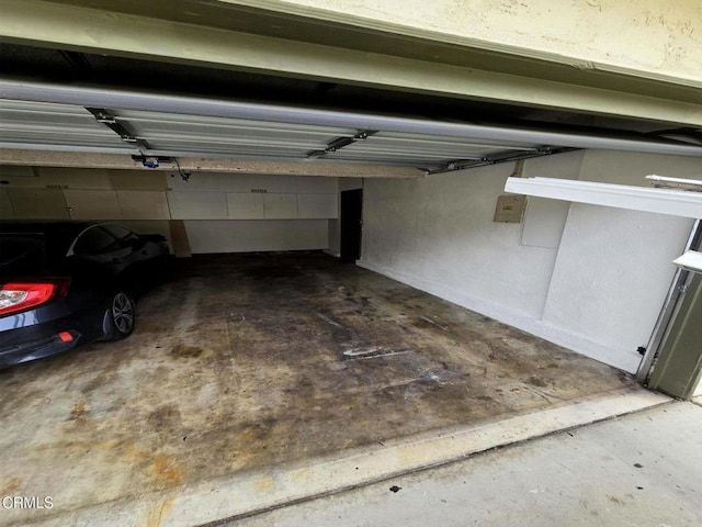 2573 Tiller Ave, Port Hueneme, CA 93041 - view of garage