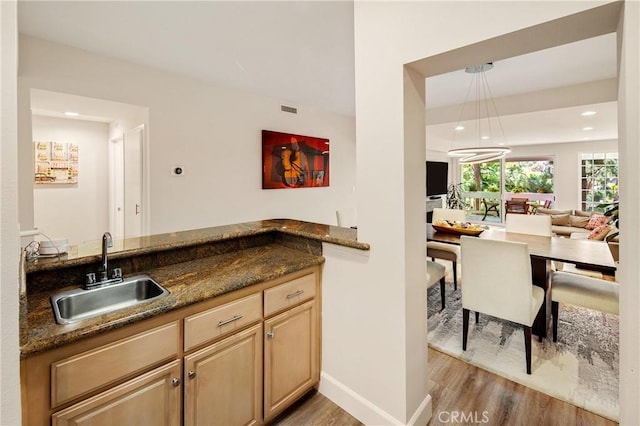 13078 Mindanao Way Unit 211, Marina Del Rey, CA 90292 - indoor wet bar featuring light wood-style floors and recessed lighting
