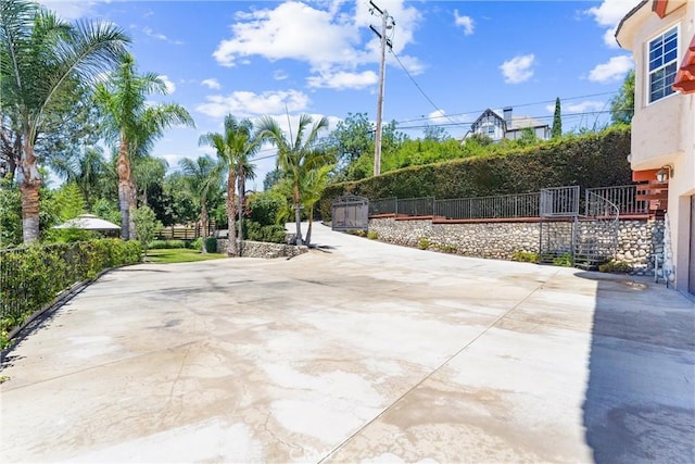 918 Reposado Dr, La Habra Heights, CA 90631 - view of patio / terrace