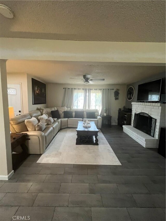 7895 Walnut Ave, Winton, CA 95388 - photo 8