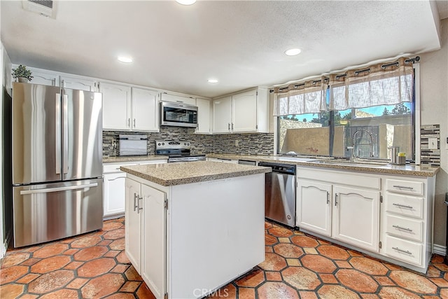2646 Shamblin Ct, Riverside, CA 92504 - photo 10