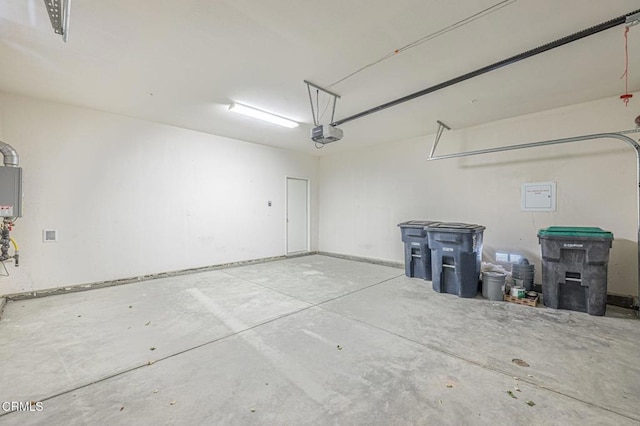 3016 Via Bella Rosa Ave, Rosamond, CA 93560 - garage featuring a garage door opener