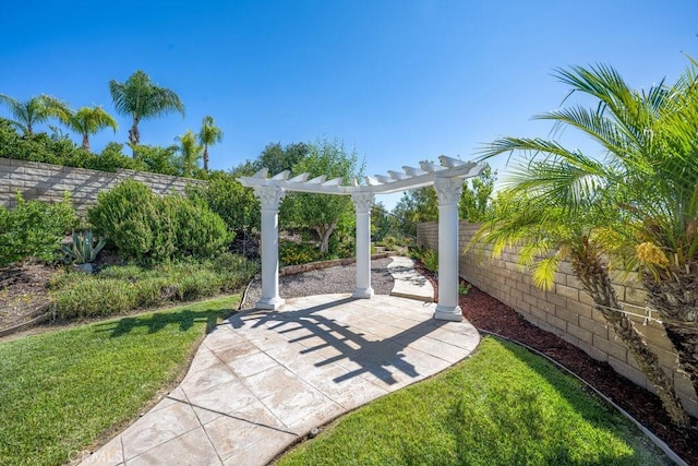 30118 Galbreth Ct, Castaic, CA 91384 - fenced backyard with a patio area and a pergola