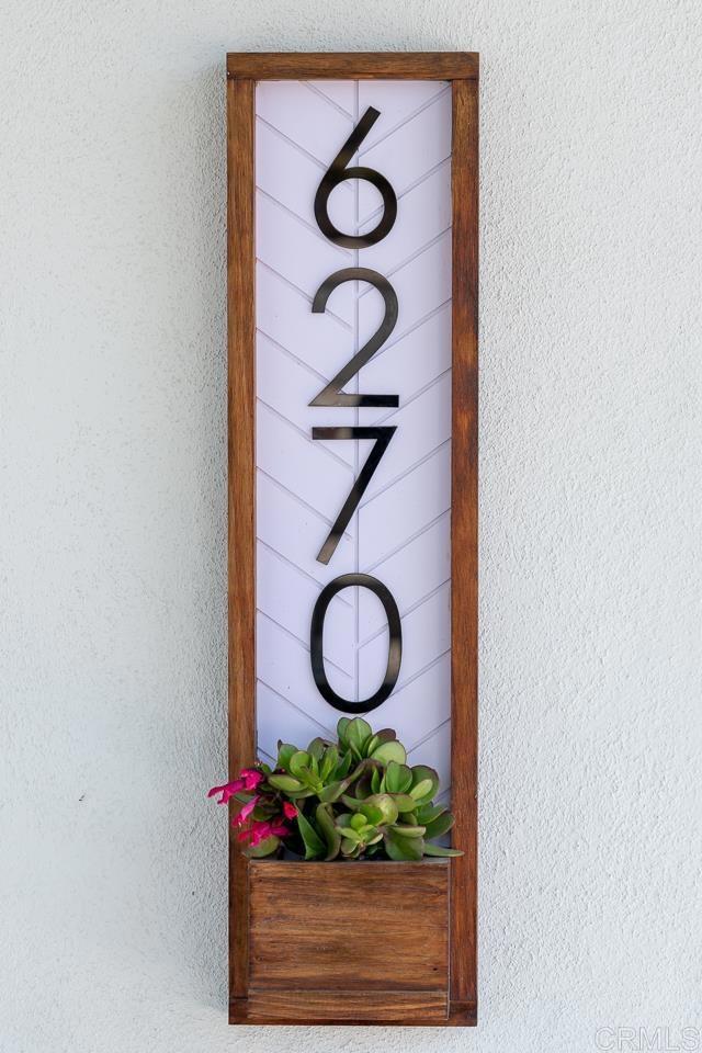 6270 Meadowcrest Dr, La Mesa, CA 91942 - detailed view of stucco siding