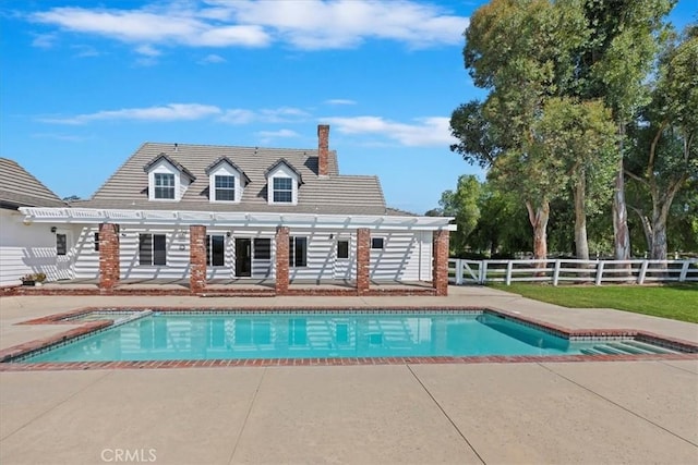 31655 Pio Pico Rd, Temecula, CA 92592 - view of pool with a patio area, a fenced backyard, and a pool with connected hot tub