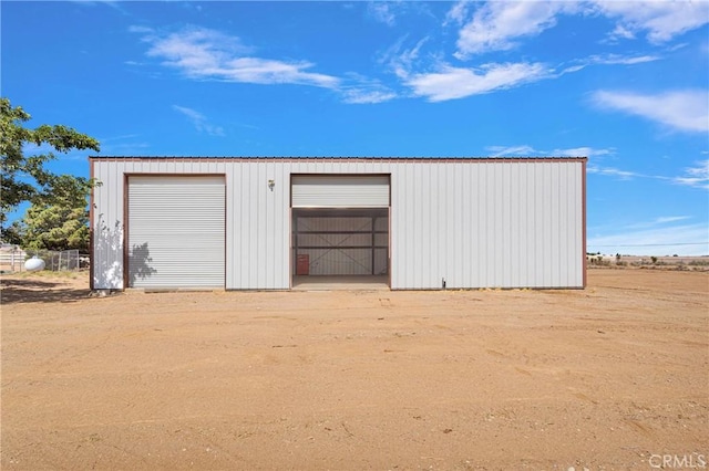 9191 White Rd, Phelan, CA 92371 - view of detached garage
