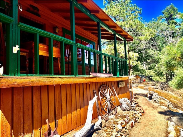 33140 Juniper Ln, Green Valley Lake, CA 92341 - view of property exterior