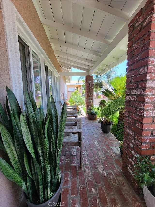 11521 Mclaren St, Norwalk, CA 90650 - view of porch