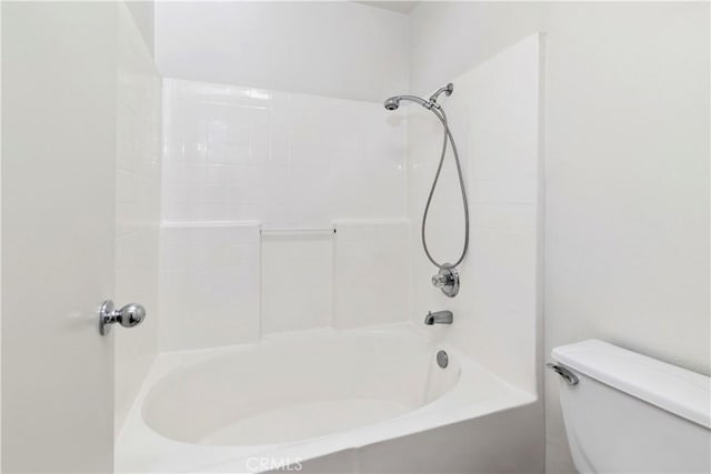 1083 Mill Iron Way, San Jacinto, CA 92583 - bathroom with toilet and bathtub / shower combination
