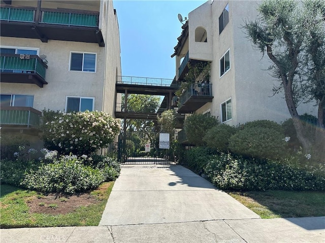 5460 White Oak Ave Unit G101, Encino, CA 91316 - view of property